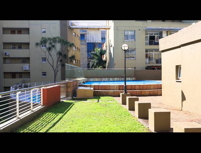 1 BEDROOM APARTMENT FOR SALE IN NEW TOWN CENTRE